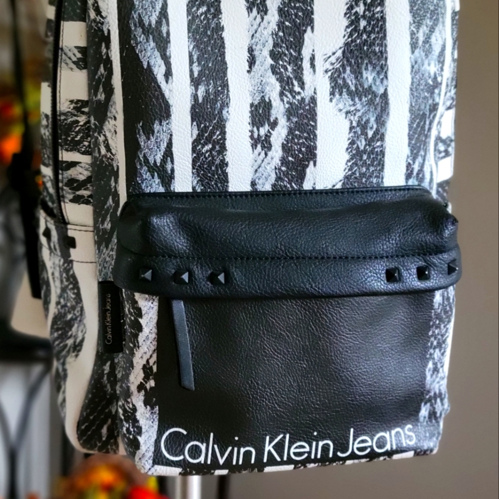 Calvin Klein Jeans Collection Fall 2018  Backpack - Picture 4 of 16